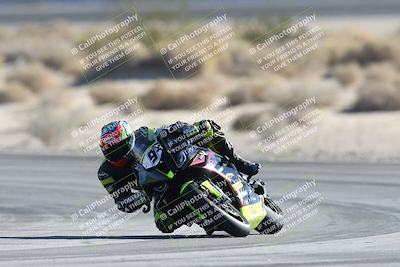 media/Dec-07-2025-CVMA (Sun) [[3e7d2de5dc]]/Race 10-Formula 40 Open/